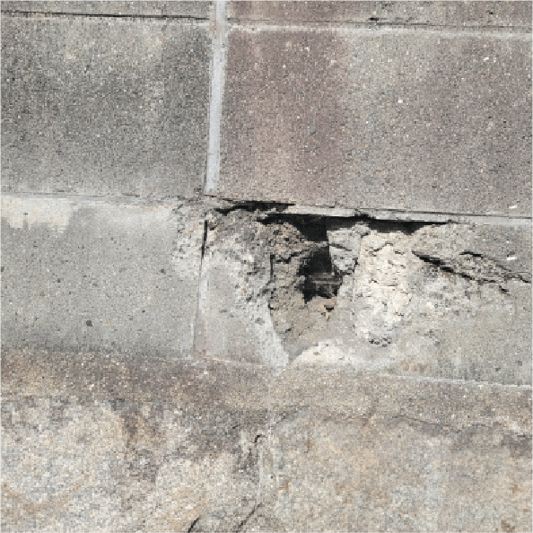 屋根が割れたカーポート